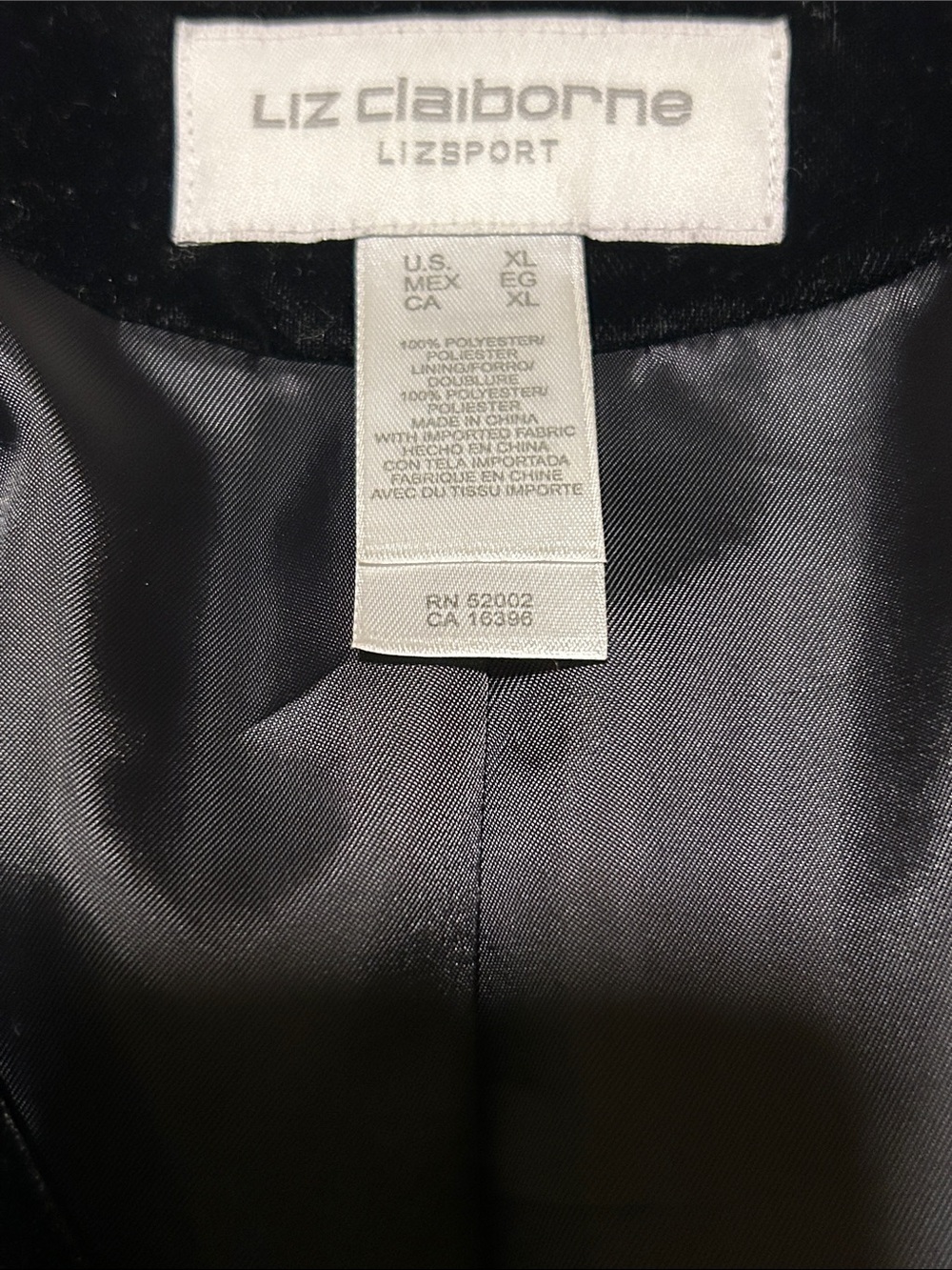 Liz Claiborne Black Velvet Single-Breasted Blazer - Picture 2 of 7